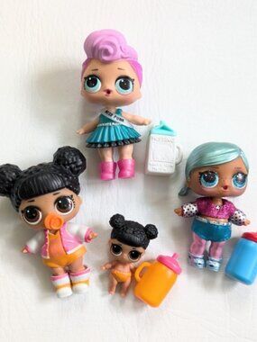 L.O.L. Suprise Lot 3 Dolls And Accessories
